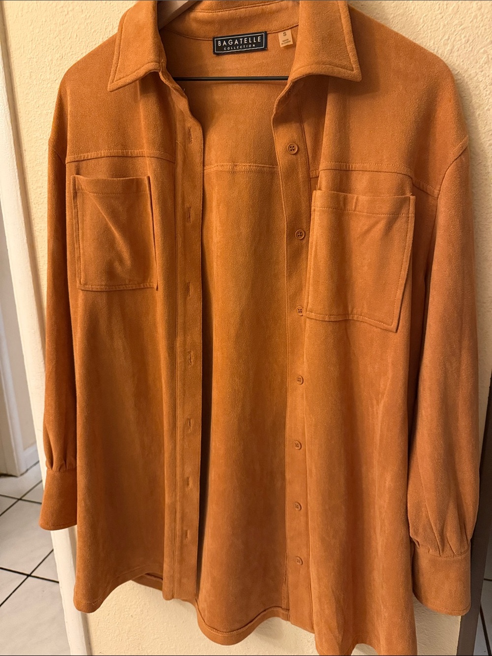 bagatelle women’s  Button-Down suede Shirt Jacket in Burnt Orange